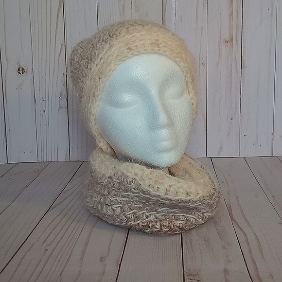 Hand crocheted beanie with a faux fur pom and cowl scarf set - Picture 1 of 9